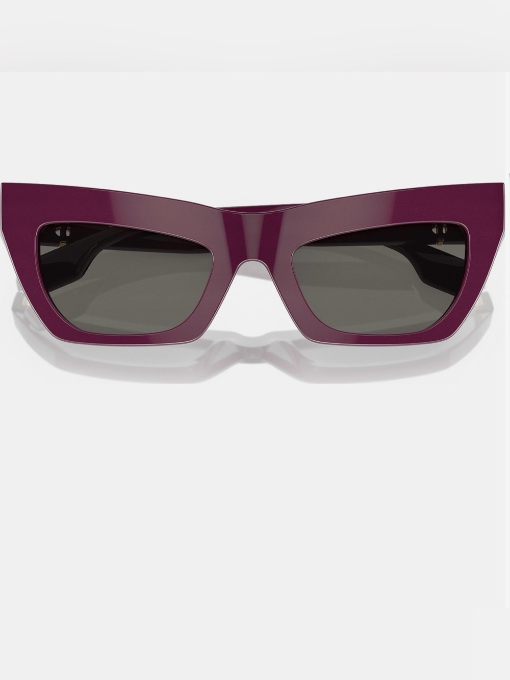 Burberry luxury sunglasses. Color Bordeaux. New. Black lens. Hardware beautiful.